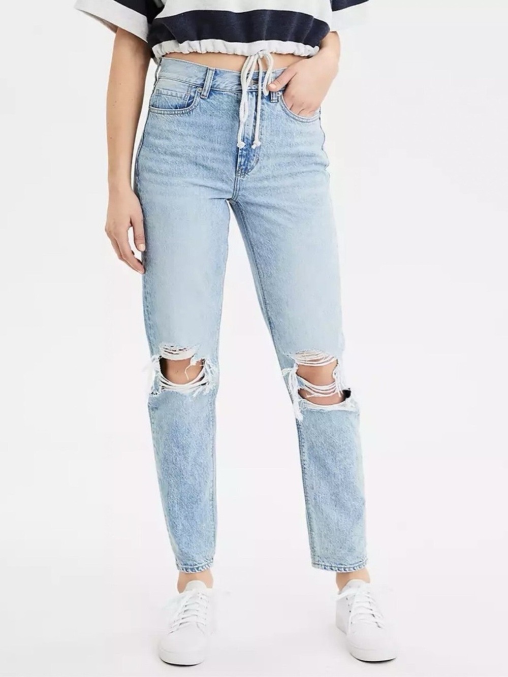 American Eagle Distressed Mom Jeans – Size 0 100% cotton